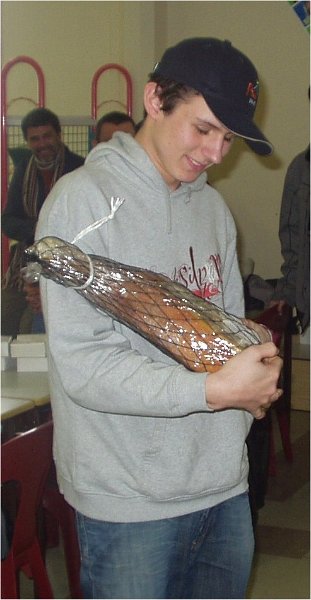 P101077a.jpg - Baptiste Saves à nouveau vainqueur cette année de la 2ème catégorie, avec 4 victoires dont une superbe perf contre... le vainqueur du tournoi!